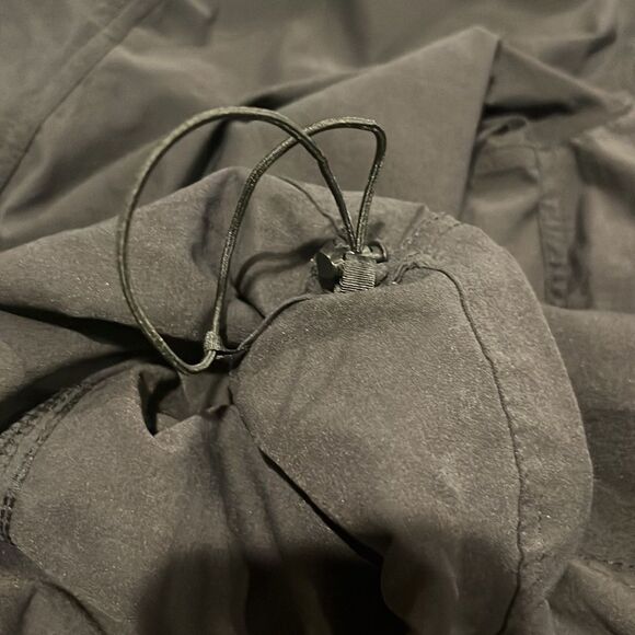 Eddie Bauer Rainier Black Hiking Capris with Elastic Ankle Scrunch - Picture 7 of 10